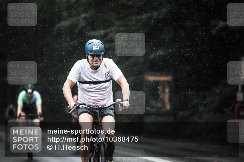 13.09.2026 - Stadtparktriathlon H.Heesch http://msf.ph/oto/10368475 13.09.2026 12:03:45 Radfahren 759, 887, 893, 914, 941, 996, 1053 meine-sportfotos.de