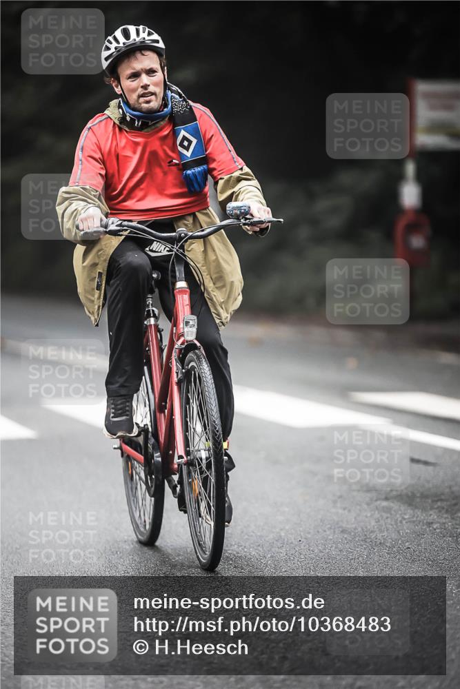 13.09.2026 - Stadtparktriathlon H.Heesch http://msf.ph/oto/10368483 13.09.2026 10:17:38 Radfahren 275, 317, 337 meine-sportfotos.de