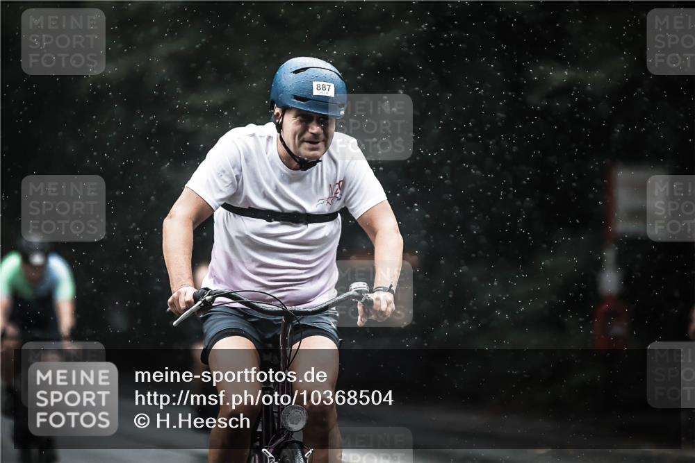 13.09.2026 - Stadtparktriathlon H.Heesch http://msf.ph/oto/10368504 13.09.2026 12:03:45 Radfahren 759, 887, 893, 914, 941, 996, 1053 meine-sportfotos.de