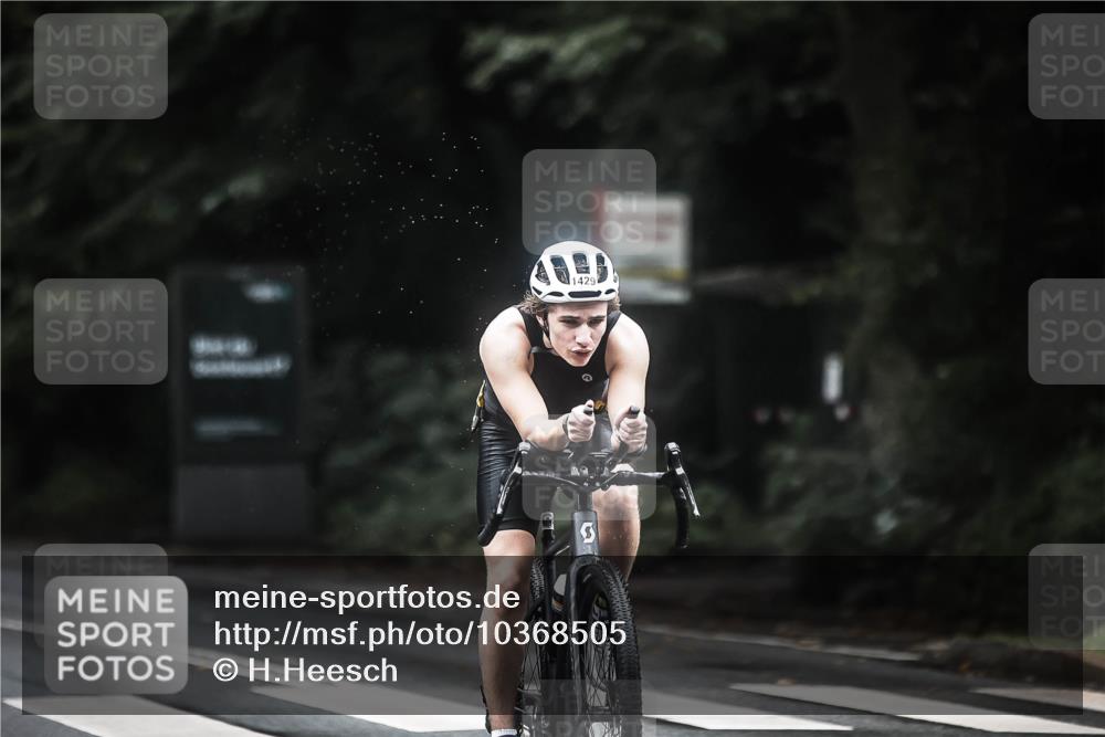 13.09.2026 - Stadtparktriathlon H.Heesch http://msf.ph/oto/10368505 13.09.2026 13:19:31 Radfahren 1334, 1347, 1355, 1356, 1364, 1374, 1388, 1429 meine-sportfotos.de
