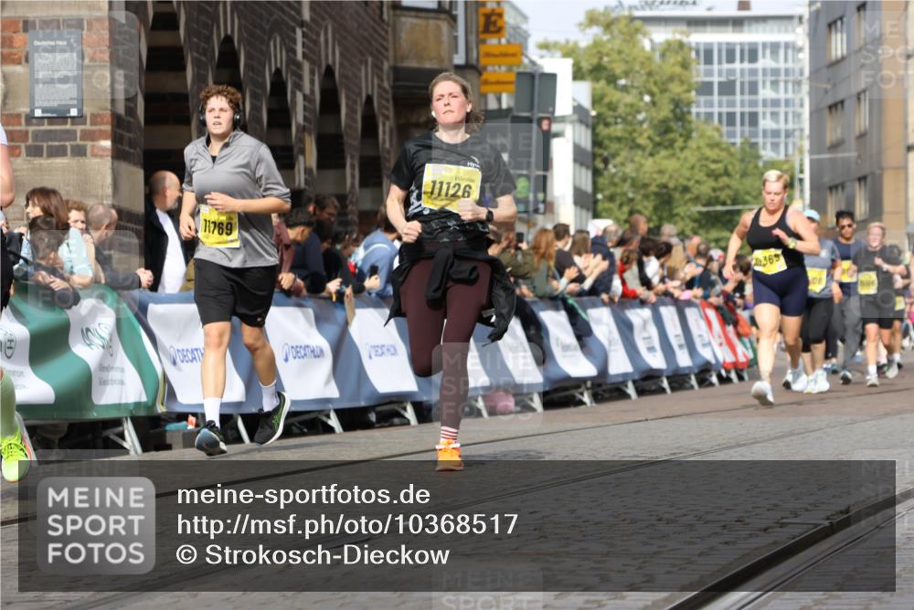 13.09.2026 - 21. swb-Marathon Bremen Strokosch-Dieckow http://msf.ph/oto/10368517 13.09.2026 11:00:38 Ziel 10144, 10677, 10801, 10810, 11016, 11045, 11126, 11129, 11547, 11587, 11588, 11589, 11623, 12105, 12106, 12190, 12291, 12352, 12394, 12530, 12531, 10263, 10306, 10367, 10368, 10857, 11055, 11162, 11247, 11343, 11475, 11556, 11797, 11804, 11819, 11959, 12006, 12397, 12430 meine-sportfotos.de