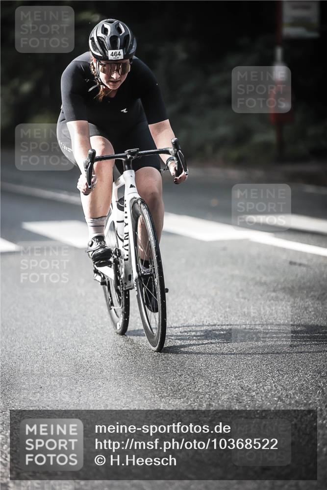 13.09.2026 - Stadtparktriathlon H.Heesch http://msf.ph/oto/10368522 13.09.2026 10:46:20 Radfahren 377, 381, 420, 464 meine-sportfotos.de