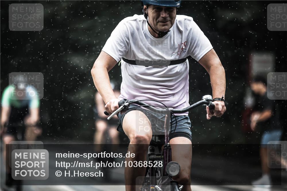 13.09.2026 - Stadtparktriathlon H.Heesch http://msf.ph/oto/10368528 13.09.2026 12:03:46 Radfahren 759, 887, 893, 914, 941, 996, 1008, 1053 meine-sportfotos.de