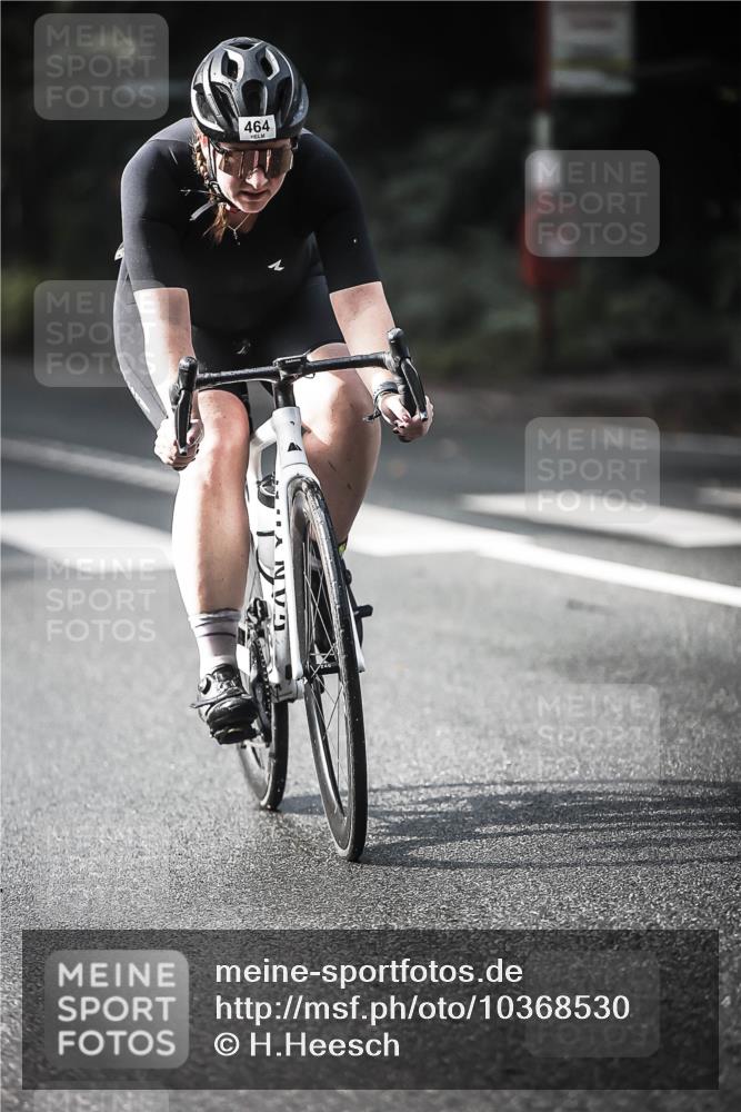 13.09.2026 - Stadtparktriathlon H.Heesch http://msf.ph/oto/10368530 13.09.2026 10:46:20 Radfahren 377, 381, 420, 464 meine-sportfotos.de