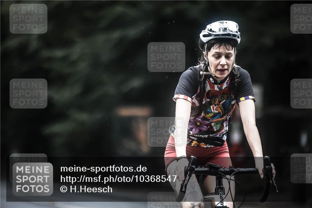 13.09.2026 - Stadtparktriathlon H.Heesch http://msf.ph/oto/10368547 13.09.2026 13:19:34 Radfahren 1334, 1347, 1355, 1356, 1374, 1429 meine-sportfotos.de