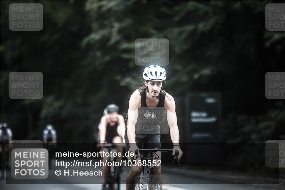 13.09.2026 - Stadtparktriathlon H.Heesch http://msf.ph/oto/10368552 13.09.2026 13:19:41 Radfahren 1348, 1373, 1409, 1425, 1448 meine-sportfotos.de