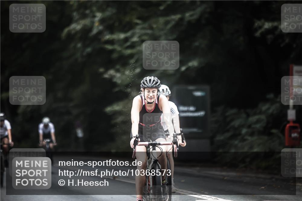 13.09.2026 - Stadtparktriathlon H.Heesch http://msf.ph/oto/10368573 13.09.2026 13:19:42 Radfahren 1348, 1373, 1409, 1425, 1448 meine-sportfotos.de