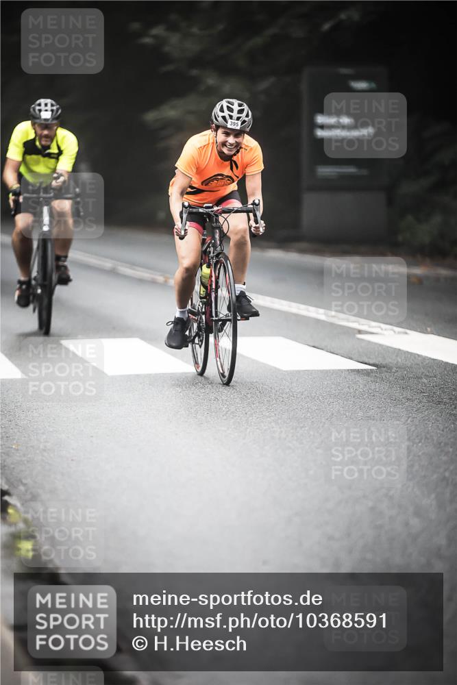 13.09.2026 - Stadtparktriathlon H.Heesch http://msf.ph/oto/10368591 13.09.2026 10:17:58 Radfahren 283, 316, 364, 395, 421 meine-sportfotos.de