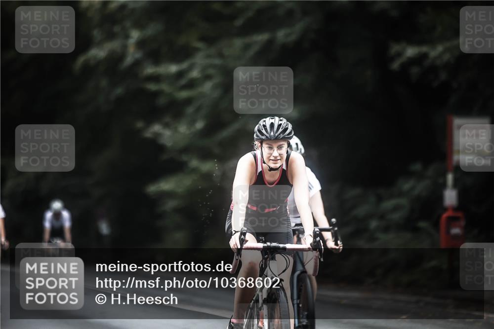 13.09.2026 - Stadtparktriathlon H.Heesch http://msf.ph/oto/10368602 13.09.2026 13:19:43 Radfahren 1348, 1373, 1409, 1425, 1448 meine-sportfotos.de