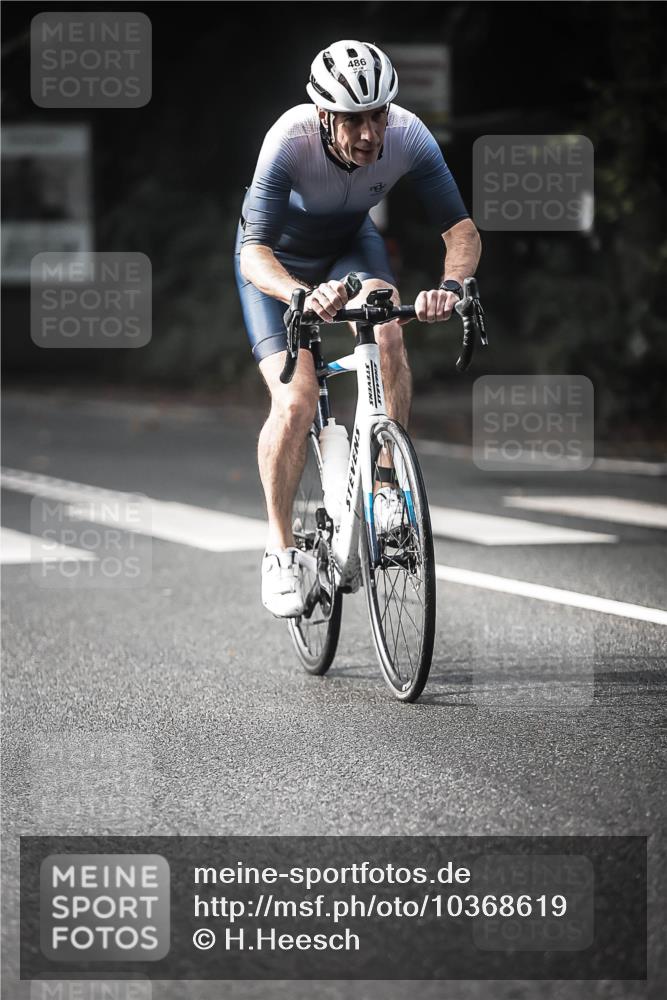 13.09.2026 - Stadtparktriathlon H.Heesch http://msf.ph/oto/10368619 13.09.2026 10:46:39 Radfahren 486 meine-sportfotos.de