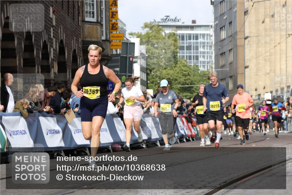 13.09.2026 - 21. swb-Marathon Bremen Strokosch-Dieckow http://msf.ph/oto/10368638 13.09.2026 11:00:41 Ziel 10144, 10677, 10801, 10810, 11016, 11045, 11126, 11129, 11547, 11623, 12018, 12105, 12106, 12190, 12291, 12352, 12394, 12530, 12531, 10093, 10367, 10368, 10753, 10857, 11055, 11247, 11343, 11359, 11475, 11728, 11797, 11804, 11819, 11959, 12006, 12116, 12397, 12428 meine-sportfotos.de