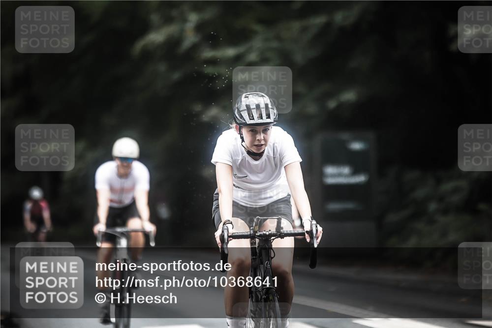 13.09.2026 - Stadtparktriathlon H.Heesch http://msf.ph/oto/10368641 13.09.2026 13:19:45 Radfahren 1348, 1373, 1409, 1425, 1448, 1458 meine-sportfotos.de