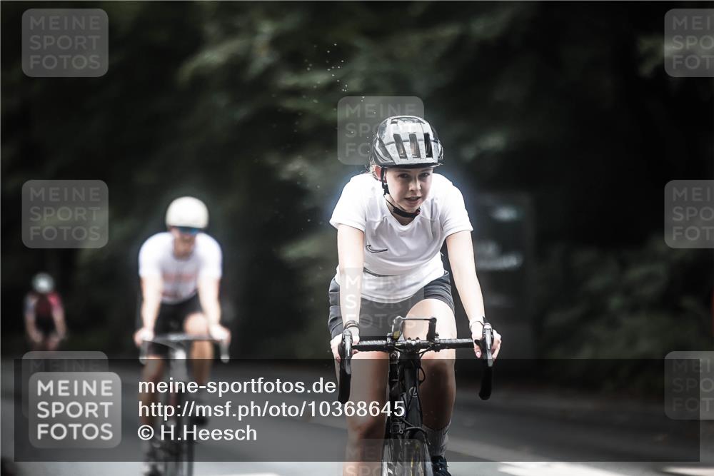 13.09.2026 - Stadtparktriathlon H.Heesch http://msf.ph/oto/10368645 13.09.2026 13:19:46 Radfahren 1348, 1373, 1409, 1425, 1448, 1458 meine-sportfotos.de