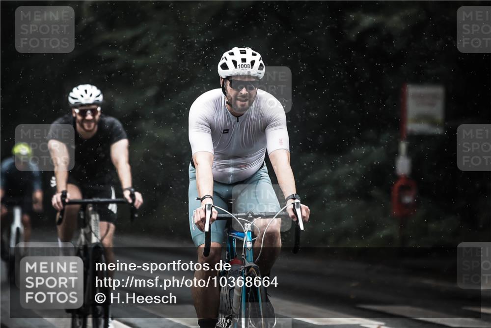 13.09.2026 - Stadtparktriathlon H.Heesch http://msf.ph/oto/10368664 13.09.2026 12:03:52 Radfahren 865, 873, 893, 914, 1008, 1030, 1053 meine-sportfotos.de