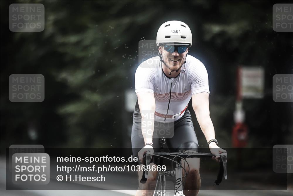 13.09.2026 - Stadtparktriathlon H.Heesch http://msf.ph/oto/10368669 13.09.2026 13:19:47 Radfahren 1348, 1373, 1409, 1425, 1448, 1458, 1512 meine-sportfotos.de