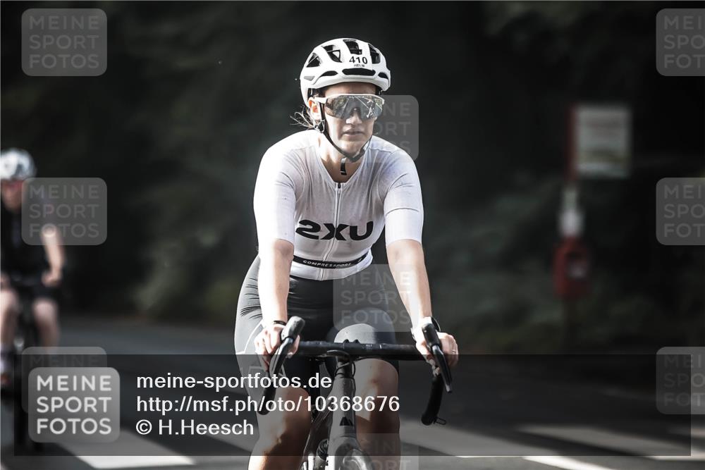 13.09.2026 - Stadtparktriathlon H.Heesch http://msf.ph/oto/10368676 13.09.2026 10:46:47 Radfahren 353, 358, 382, 392, 394, 410 meine-sportfotos.de