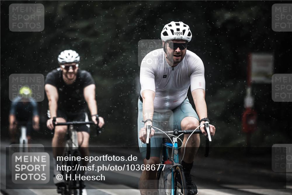 13.09.2026 - Stadtparktriathlon H.Heesch http://msf.ph/oto/10368677 13.09.2026 12:03:53 Radfahren 865, 873, 893, 1008, 1030, 1053 meine-sportfotos.de