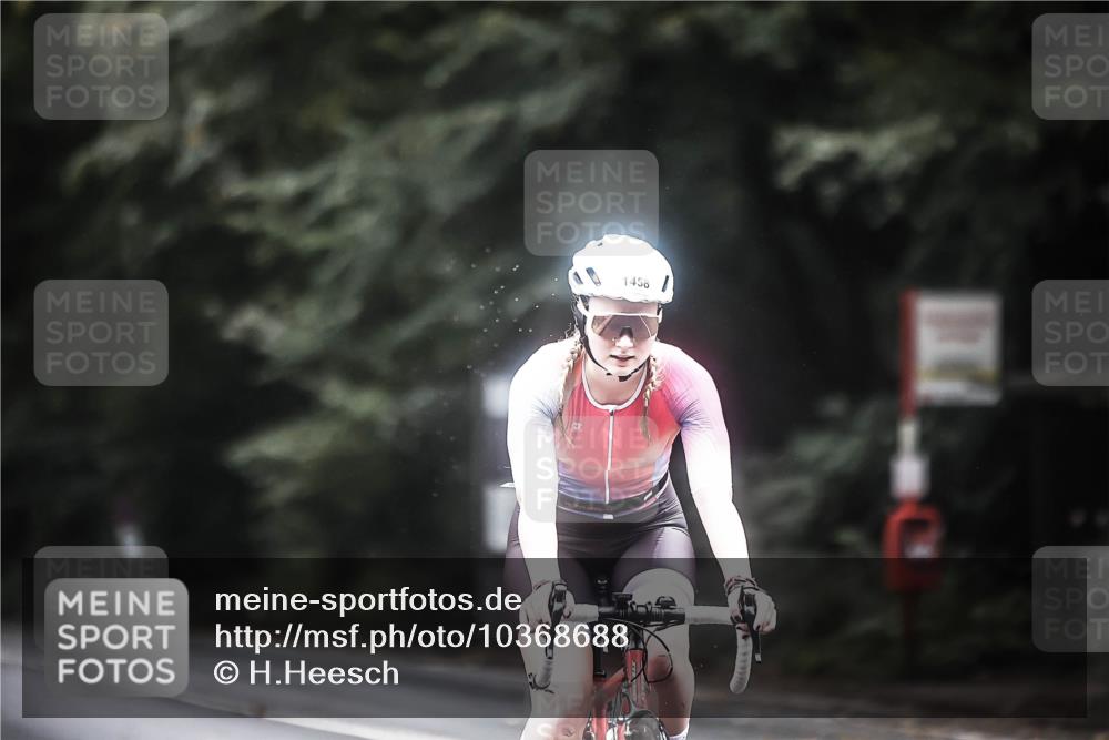 13.09.2026 - Stadtparktriathlon H.Heesch http://msf.ph/oto/10368688 13.09.2026 13:19:51 Radfahren 1348, 1409, 1458, 1512 meine-sportfotos.de