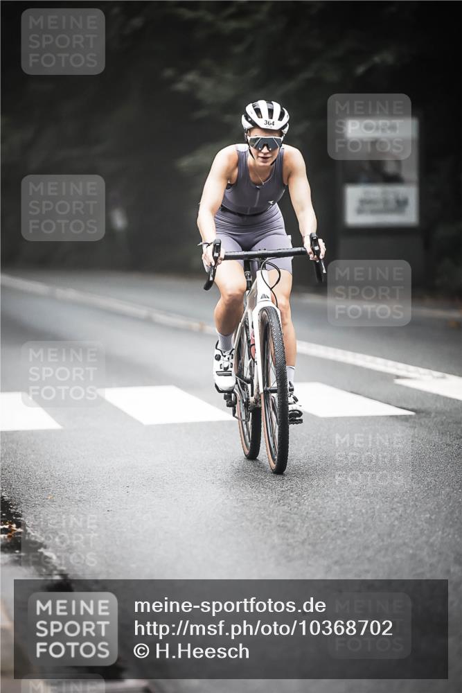 13.09.2026 - Stadtparktriathlon H.Heesch http://msf.ph/oto/10368702 13.09.2026 10:18:01 Radfahren 316, 364, 395, 421 meine-sportfotos.de