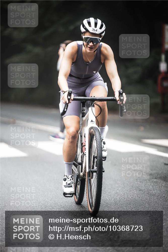 13.09.2026 - Stadtparktriathlon H.Heesch http://msf.ph/oto/10368723 13.09.2026 10:18:02 Radfahren 316, 364, 395, 421, 463 meine-sportfotos.de