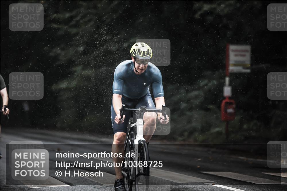 13.09.2026 - Stadtparktriathlon H.Heesch http://msf.ph/oto/10368725 13.09.2026 12:03:54 Radfahren 865, 873, 1008, 1030, 1053 meine-sportfotos.de