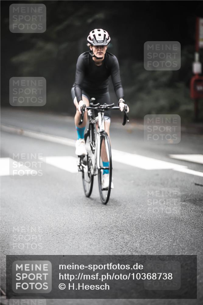 13.09.2026 - Stadtparktriathlon H.Heesch http://msf.ph/oto/10368738 13.09.2026 10:18:08 Radfahren 210, 364, 459, 463 meine-sportfotos.de