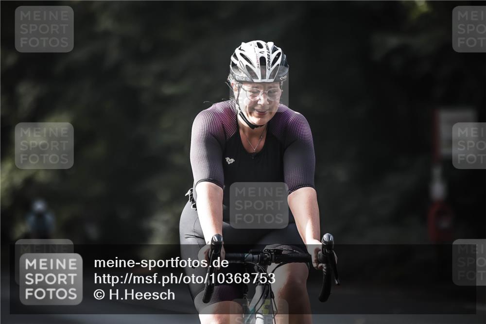 13.09.2026 - Stadtparktriathlon H.Heesch http://msf.ph/oto/10368753 13.09.2026 10:46:54 Radfahren 382, 394, 443, 468, 533 meine-sportfotos.de