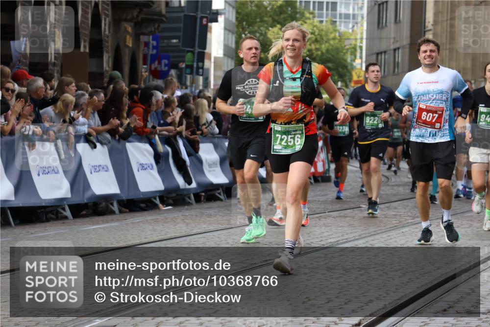 13.09.2026 - 21. swb-Marathon Bremen Strokosch-Dieckow http://msf.ph/oto/10368766 13.09.2026 13:36:02 Ziel 156, 318, 532, 607, 3087, 3226, 3485, 3704, 3780, 3857, 4048, 4326, 5071, 5308, 5381, 5467, 5468, 5584, 5586, 5661, 6465, 6466, 6644, 6649, 6724, 7235, 7597, 7675, 7691, 7700, 8335, 8705, 8816, 9784, 9862, 9892, 9912, 13121, 13213, 563, 1072, 1867, 2339, 2931, 2949, 3224, 3291, 3489, 4989, 5259, 5800, 6642, 6778, 6982, 7256, 7379, 7865, 8275, 8488, 8511, 8731, 8941, 9026, 9076, 9226, 9497, 9564, 13238 meine-sportfotos.de