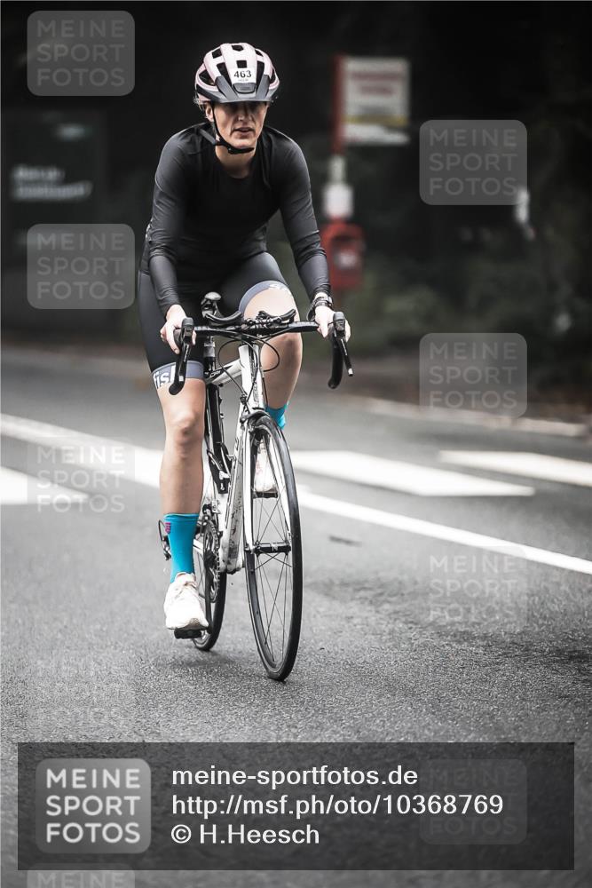 13.09.2026 - Stadtparktriathlon H.Heesch http://msf.ph/oto/10368769 13.09.2026 10:18:09 Radfahren 210, 459, 463 meine-sportfotos.de