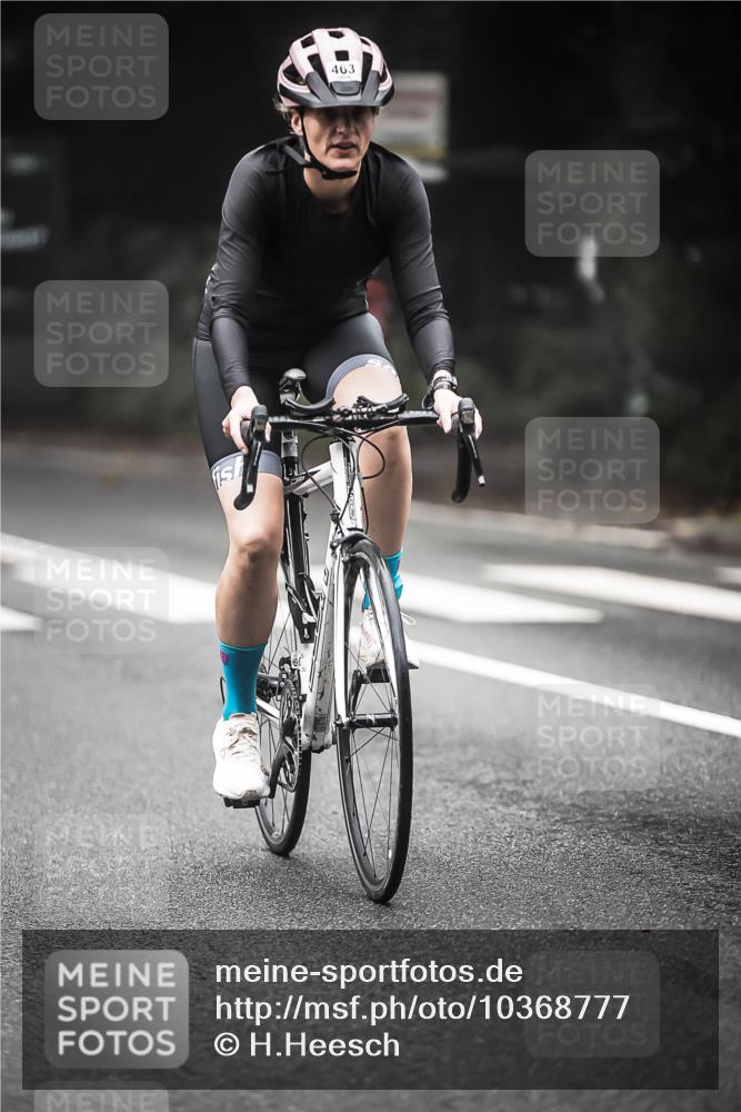 13.09.2026 - Stadtparktriathlon H.Heesch http://msf.ph/oto/10368777 13.09.2026 10:18:09 Radfahren 210, 459, 463 meine-sportfotos.de