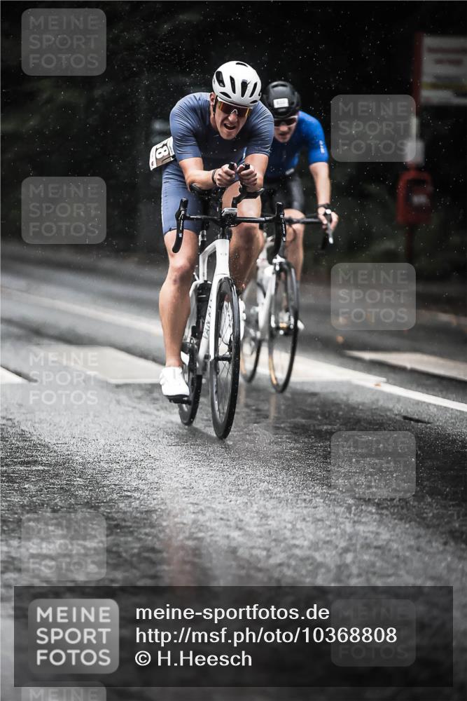 13.09.2026 - Stadtparktriathlon H.Heesch http://msf.ph/oto/10368808 13.09.2026 12:04:01 Radfahren 833, 836, 873, 958, 1060 meine-sportfotos.de