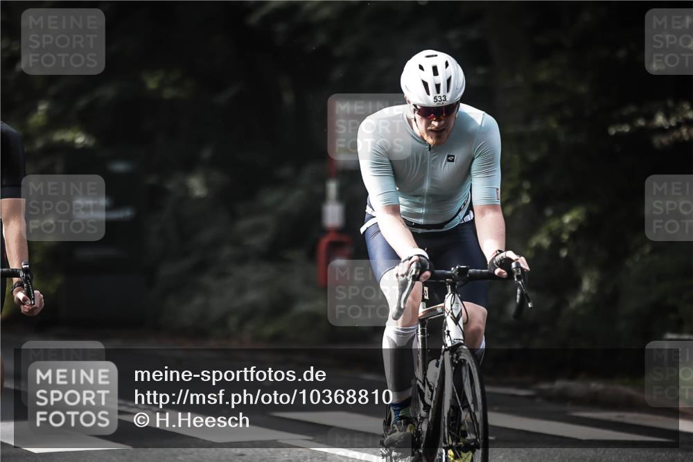 13.09.2026 - Stadtparktriathlon H.Heesch http://msf.ph/oto/10368810 13.09.2026 10:46:57 Radfahren 394, 443, 468, 533, 572 meine-sportfotos.de