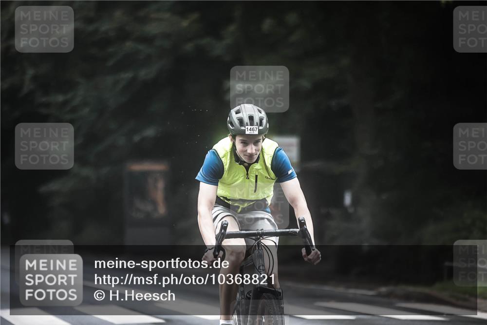13.09.2026 - Stadtparktriathlon H.Heesch http://msf.ph/oto/10368821 13.09.2026 13:20:32 Radfahren 1293, 1322, 1323, 1333, 1401, 1430, 1467 meine-sportfotos.de