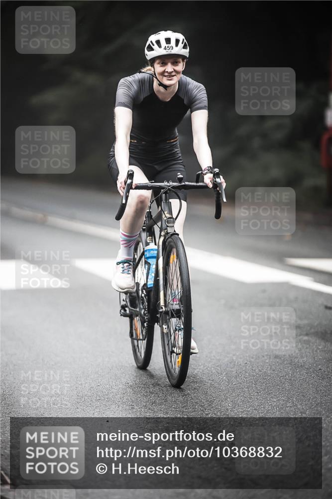 13.09.2026 - Stadtparktriathlon H.Heesch http://msf.ph/oto/10368832 13.09.2026 10:18:12 Radfahren 210, 311, 459, 463 meine-sportfotos.de