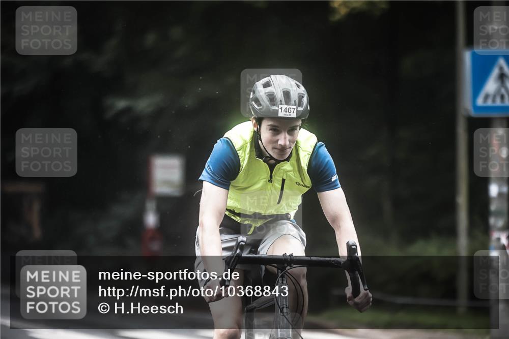 13.09.2026 - Stadtparktriathlon H.Heesch http://msf.ph/oto/10368843 13.09.2026 13:20:32 Radfahren 1293, 1322, 1323, 1333, 1401, 1430, 1467 meine-sportfotos.de