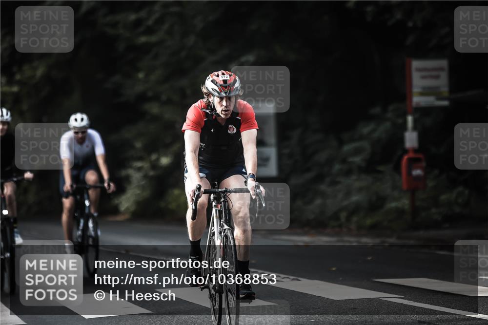 13.09.2026 - Stadtparktriathlon H.Heesch http://msf.ph/oto/10368853 13.09.2026 10:47:03 Radfahren 430, 443, 468, 473, 520, 533, 572 meine-sportfotos.de