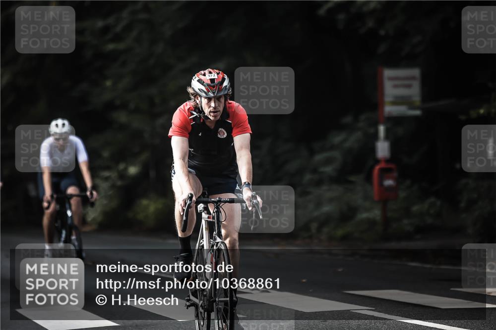13.09.2026 - Stadtparktriathlon H.Heesch http://msf.ph/oto/10368861 13.09.2026 10:47:03 Radfahren 430, 443, 468, 473, 520, 533, 572 meine-sportfotos.de