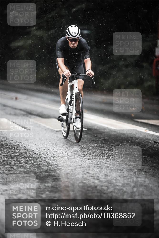 13.09.2026 - Stadtparktriathlon H.Heesch http://msf.ph/oto/10368862 13.09.2026 12:04:03 Radfahren 833, 836, 916, 958, 1004, 1048, 1060 meine-sportfotos.de