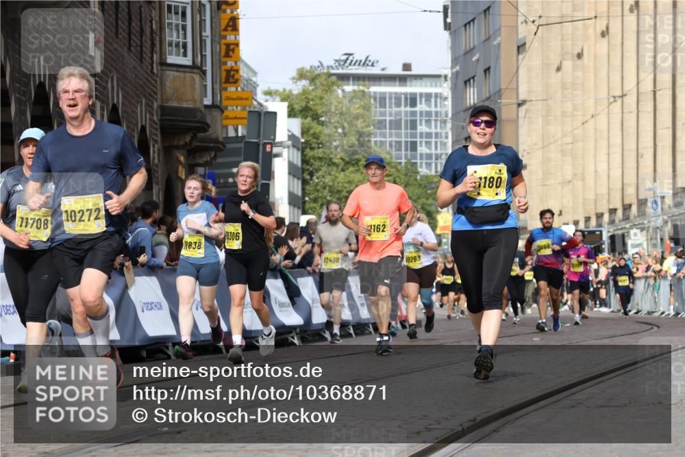 13.09.2026 - 21. swb-Marathon Bremen Strokosch-Dieckow http://msf.ph/oto/10368871 13.09.2026 11:00:44 Ziel 10144, 10369, 10677, 10801, 10810, 11016, 11045, 11126, 11129, 11547, 11623, 11769, 12018, 12105, 12106, 12190, 12291, 12394, 12530, 12531, 10093, 10367, 10368, 10753, 10857, 11055, 11247, 11359, 11540, 11728, 11797, 11804, 11819, 12006, 12116, 12397, 12428 meine-sportfotos.de