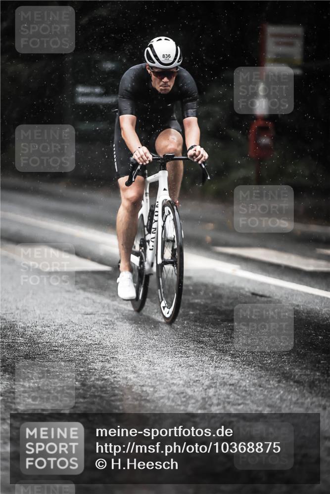 13.09.2026 - Stadtparktriathlon H.Heesch http://msf.ph/oto/10368875 13.09.2026 12:04:03 Radfahren 833, 836, 916, 958, 1004, 1048, 1060 meine-sportfotos.de