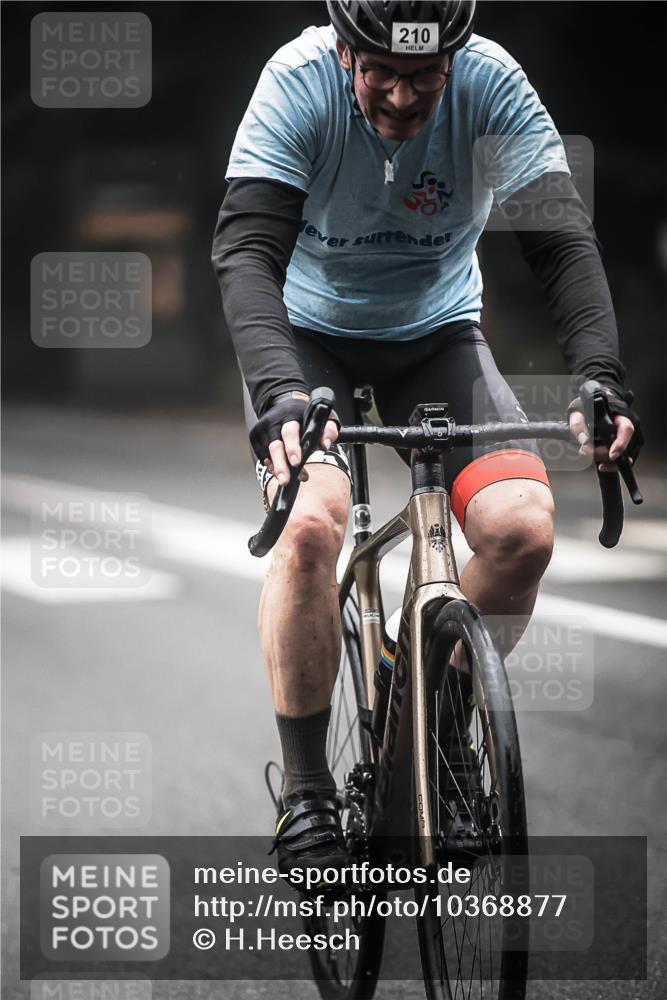 13.09.2026 - Stadtparktriathlon H.Heesch http://msf.ph/oto/10368877 13.09.2026 10:18:14 Radfahren 210, 261, 311, 459, 463 meine-sportfotos.de