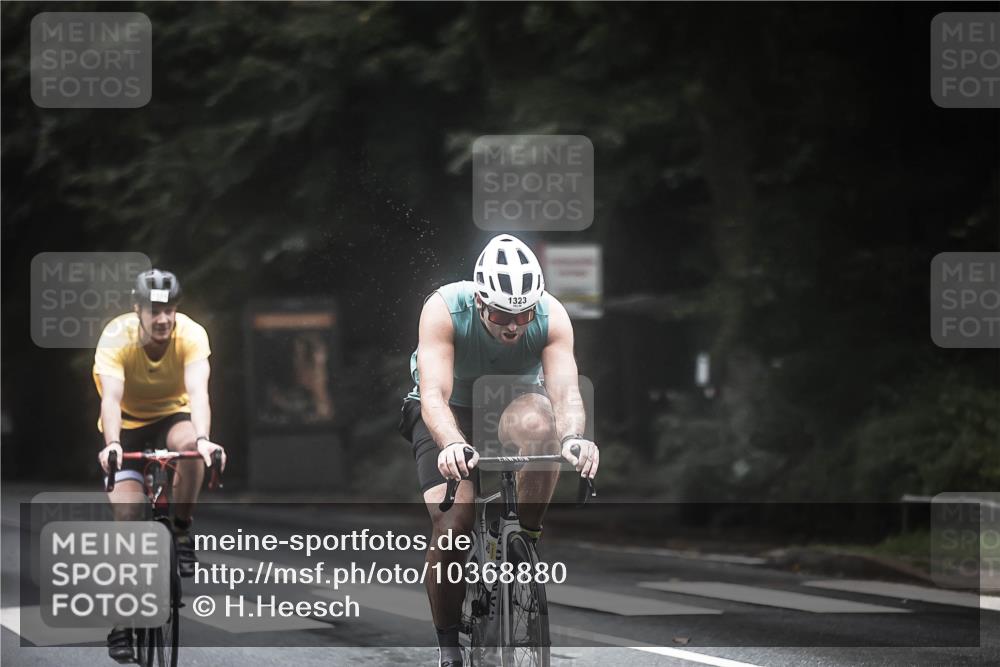 13.09.2026 - Stadtparktriathlon H.Heesch http://msf.ph/oto/10368880 13.09.2026 13:20:35 Radfahren 1293, 1322, 1323, 1333, 1401, 1430, 1467, 1505 meine-sportfotos.de