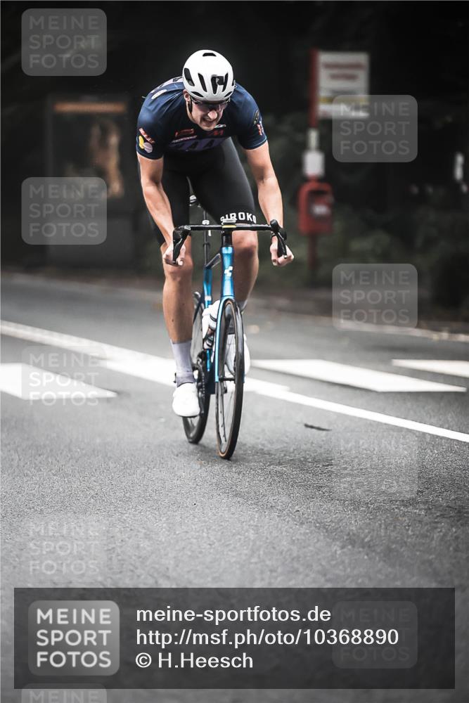 13.09.2026 - Stadtparktriathlon H.Heesch http://msf.ph/oto/10368890 13.09.2026 10:18:16 Radfahren 210, 261, 311, 459 meine-sportfotos.de
