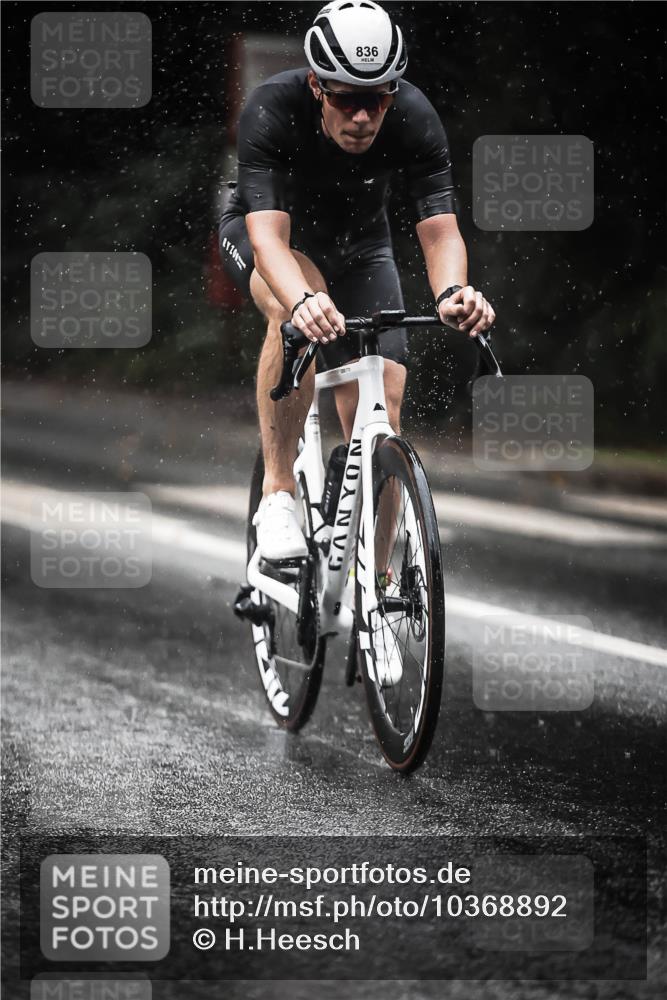 13.09.2026 - Stadtparktriathlon H.Heesch http://msf.ph/oto/10368892 13.09.2026 12:04:03 Radfahren 833, 836, 916, 958, 1004, 1048, 1060 meine-sportfotos.de