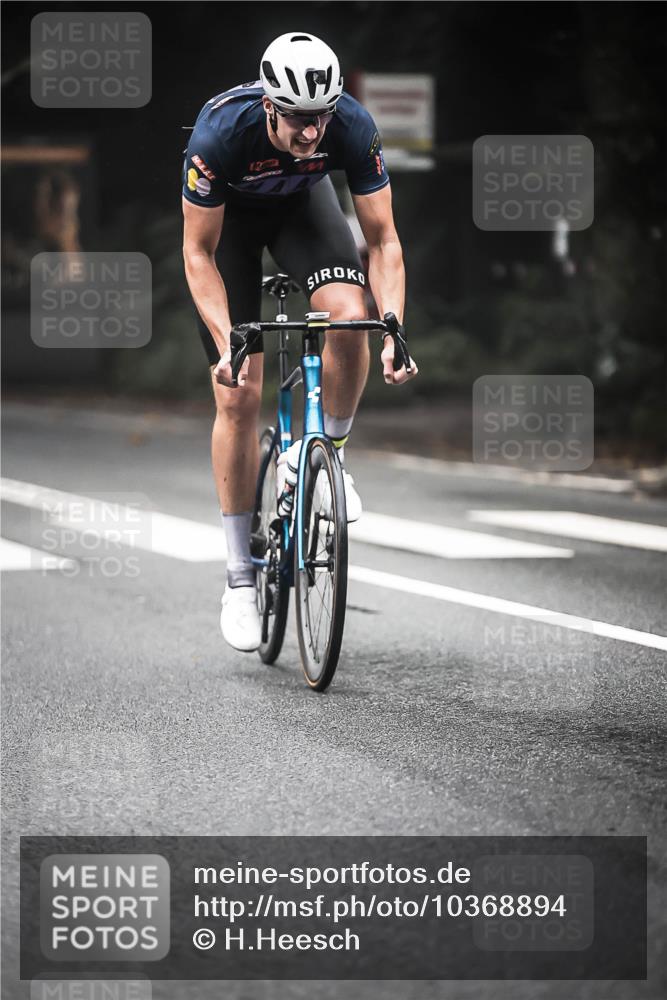 13.09.2026 - Stadtparktriathlon H.Heesch http://msf.ph/oto/10368894 13.09.2026 10:18:16 Radfahren 210, 261, 311, 459 meine-sportfotos.de
