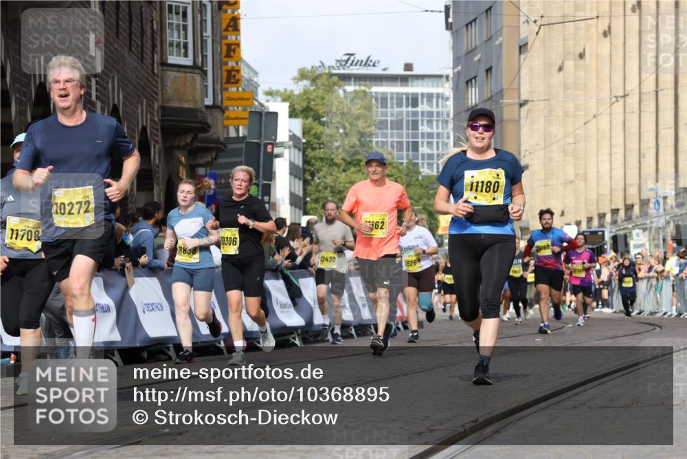 13.09.2026 - 21. swb-Marathon Bremen Strokosch-Dieckow http://msf.ph/oto/10368895 13.09.2026 11:00:44 Ziel 10144, 10369, 10677, 10801, 10810, 11016, 11045, 11126, 11129, 11547, 11623, 11769, 12018, 12105, 12106, 12190, 12291, 12394, 12530, 12531, 10093, 10367, 10368, 10753, 10857, 11055, 11247, 11359, 11540, 11728, 11797, 11804, 11819, 12006, 12116, 12397, 12428 meine-sportfotos.de