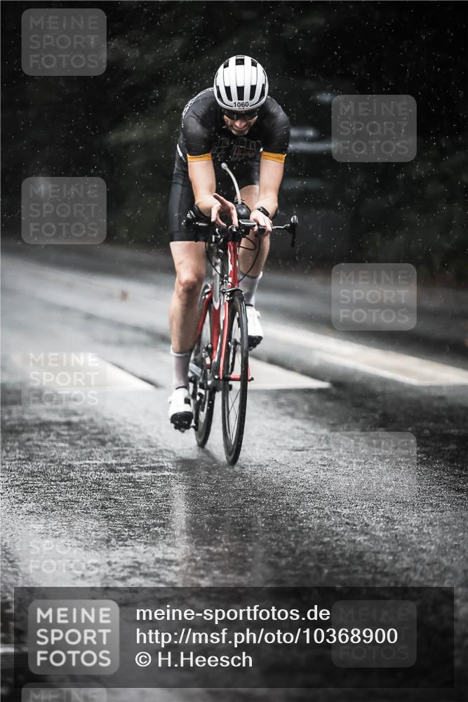 13.09.2026 - Stadtparktriathlon H.Heesch http://msf.ph/oto/10368900 13.09.2026 12:04:05 Radfahren 833, 836, 916, 958, 1004, 1048, 1060 meine-sportfotos.de