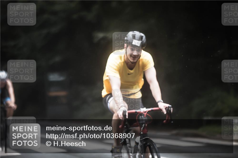 13.09.2026 - Stadtparktriathlon H.Heesch http://msf.ph/oto/10368907 13.09.2026 13:20:36 Radfahren 1293, 1322, 1323, 1333, 1401, 1430, 1467, 1505 meine-sportfotos.de