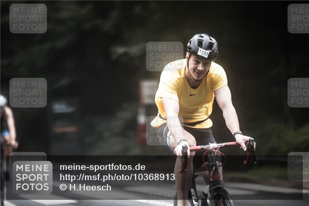 13.09.2026 - Stadtparktriathlon H.Heesch http://msf.ph/oto/10368913 13.09.2026 13:20:36 Radfahren 1293, 1322, 1323, 1333, 1401, 1430, 1467, 1505 meine-sportfotos.de