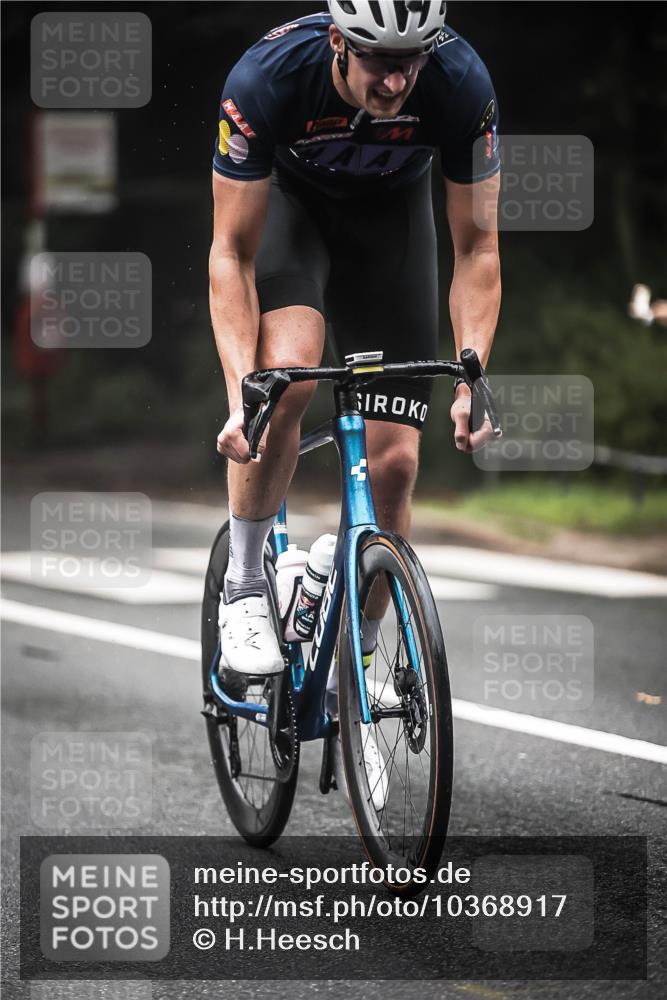 13.09.2026 - Stadtparktriathlon H.Heesch http://msf.ph/oto/10368917 13.09.2026 10:18:17 Radfahren 210, 261, 311, 459 meine-sportfotos.de